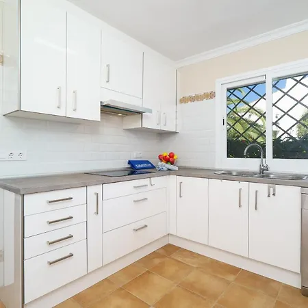 Ginjoler By Aguilarent Jávea