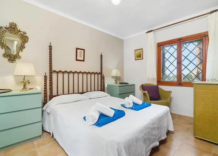 Ginjoler By Aguilarent Villa