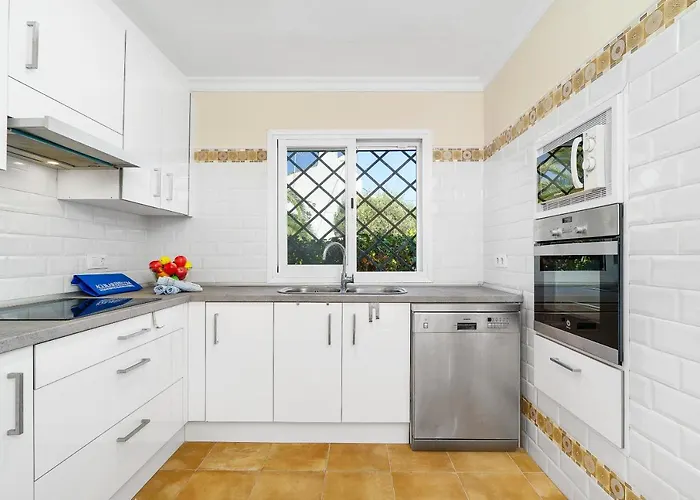 Ginjoler By Aguilarent *