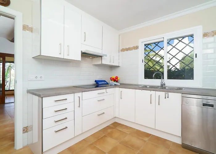 Ginjoler By Aguilarent Хавеа